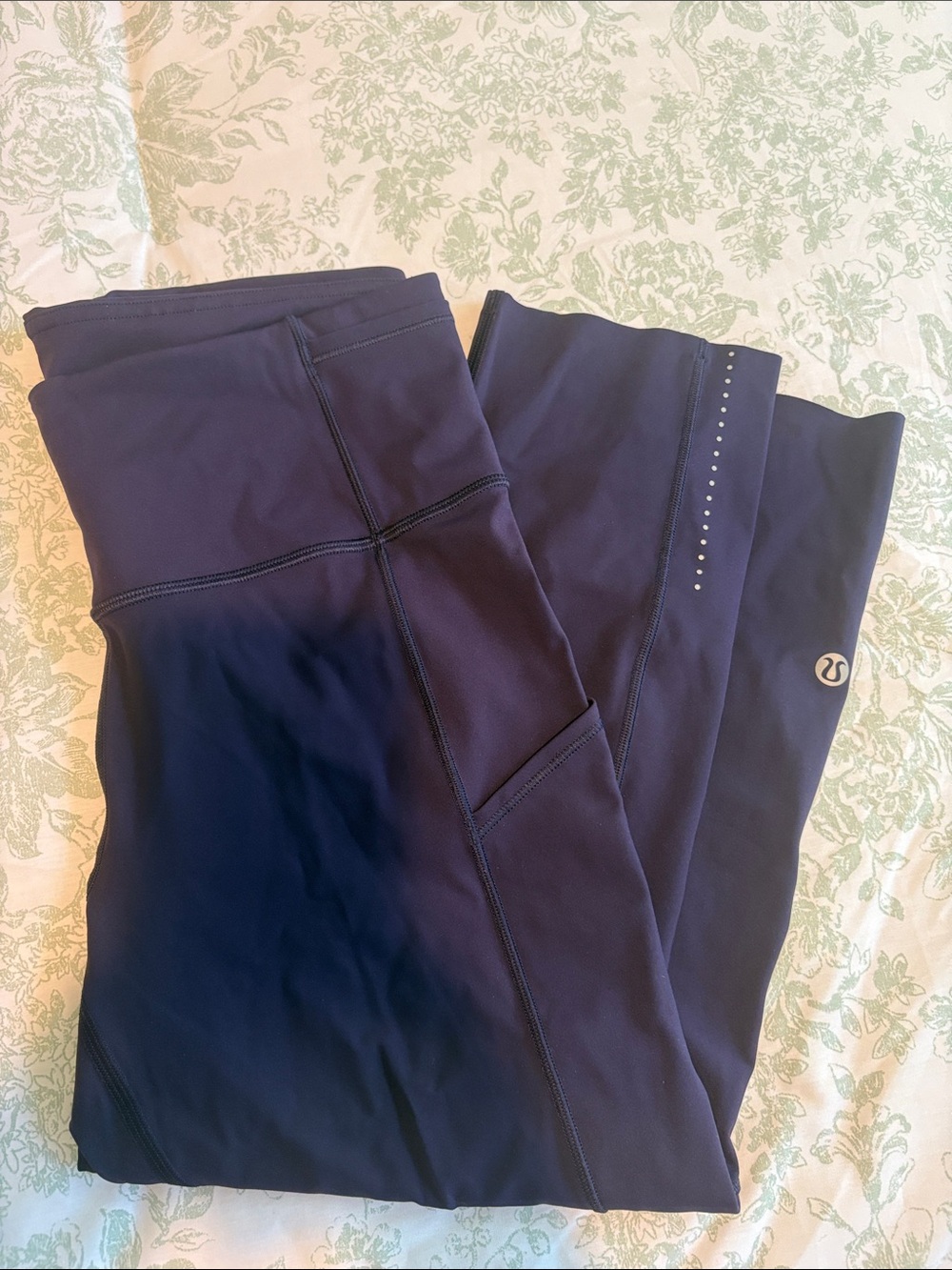 lululemon athletica Fast and Free with side pockets!